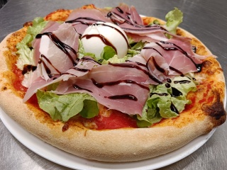 BURRATA La Tour de Pizz 